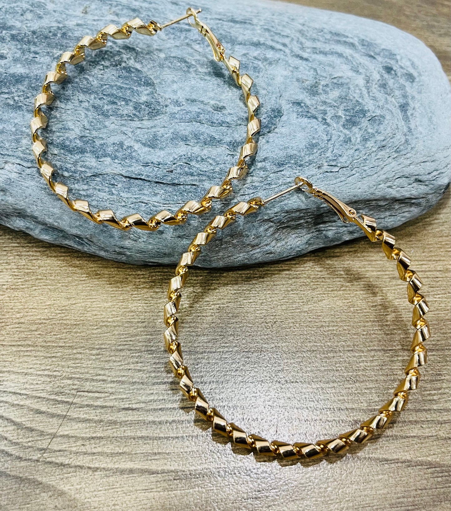 The Essential Twist Hoops