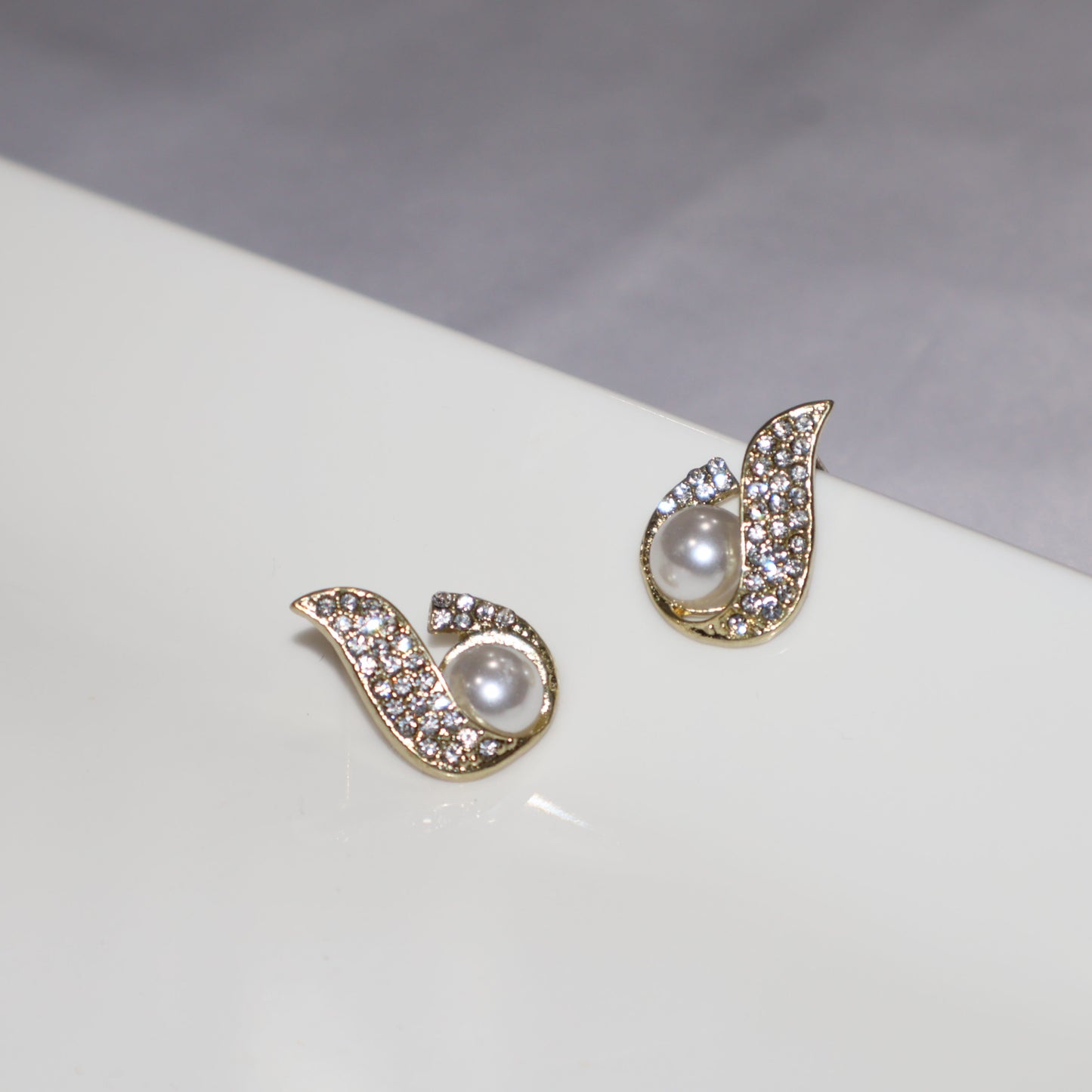 Pearl Crystal Drop Earrings