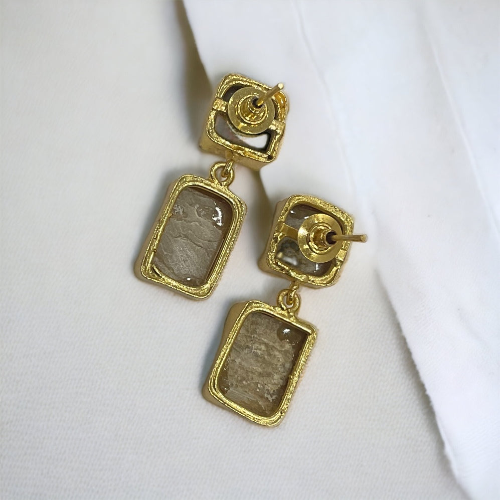 The Urban Ivory Squares