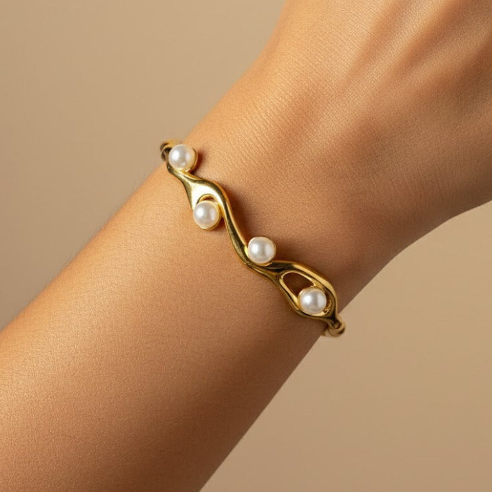 The Tidal Cuff - White