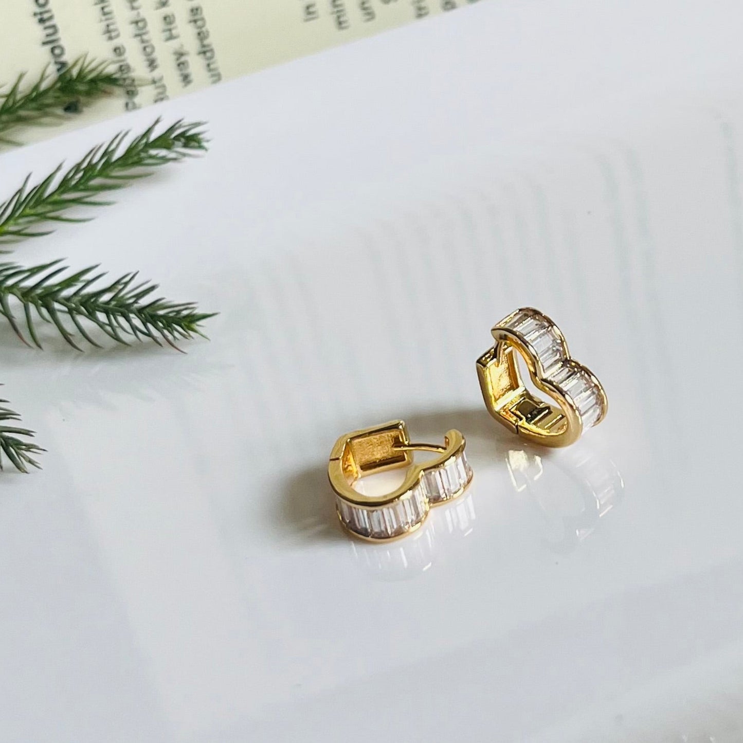 Urban Gold Heart Hoops