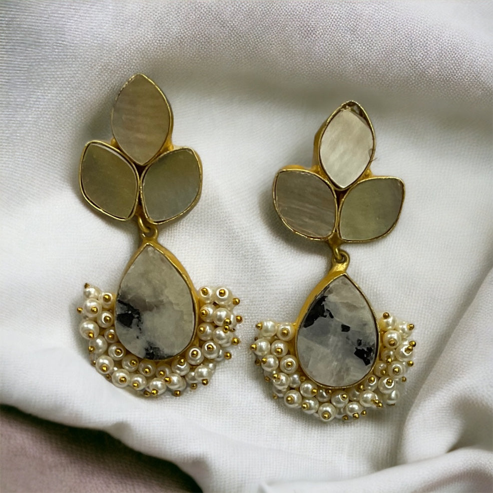 The Pebble & Pearl Duo